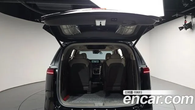 Kia Carnival 4th Gen — Фото автомобиля 20