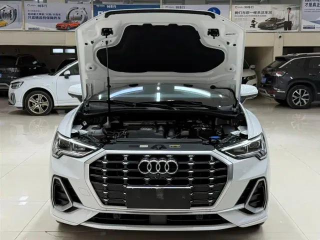 Audi Q3 — Фото автомобиля 7