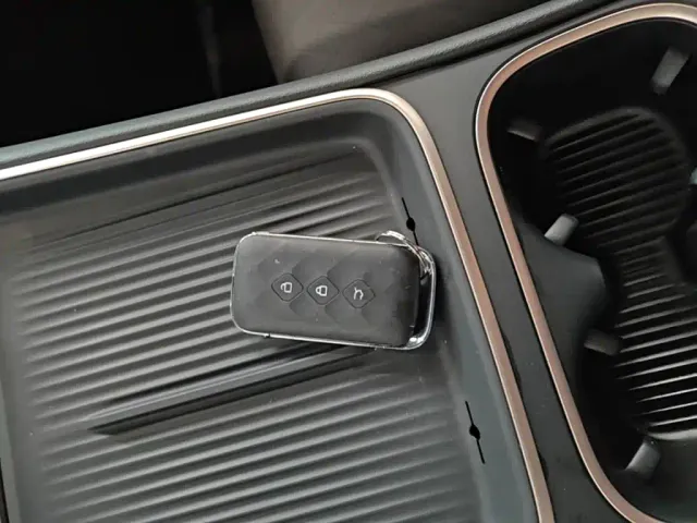 Wuling Starlight S — Фото автомобиля 8