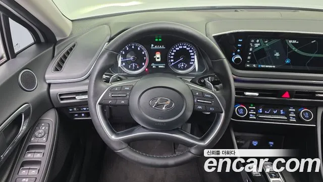 Hyundai Sonata Sonata (DN8) 2.0 LPG(Для проката) — Фото автомобиля 14
