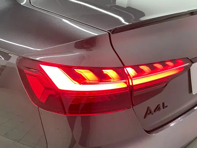 Audi A4L — Фото автомобиля 16