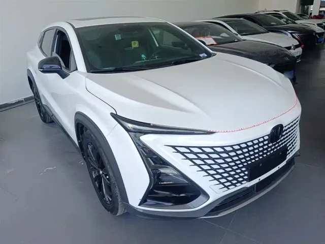 Changan UNI-T — Фото автомобиля 3