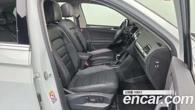 Volkswagen Tiguan Tiguan 2 поколение 2.0 TDI Prestige — Фото автомобиля 11
