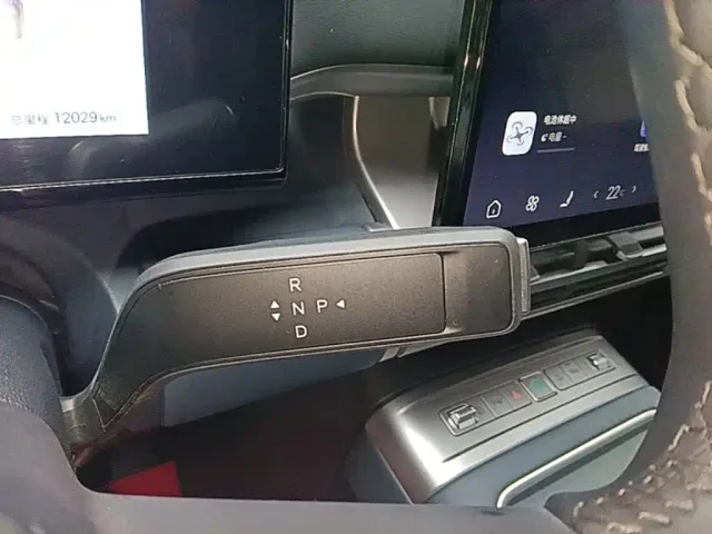 BYD FangChengBao Titanium 7 — Фото автомобиля 13
