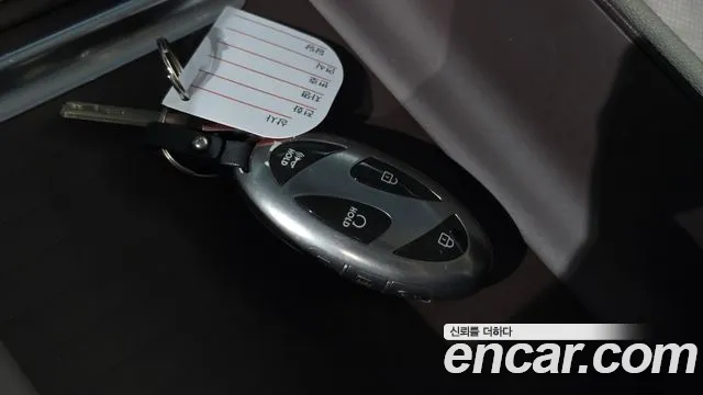 Hyundai Grandeur GN7 — Фото автомобиля 21