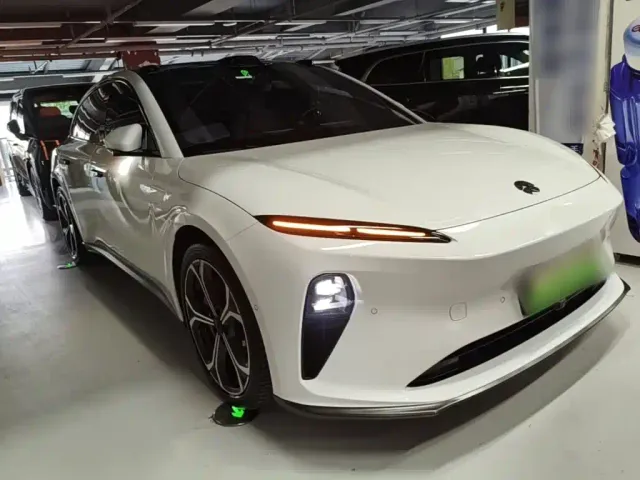 Nio ET5 Touring — Фото автомобиля 3