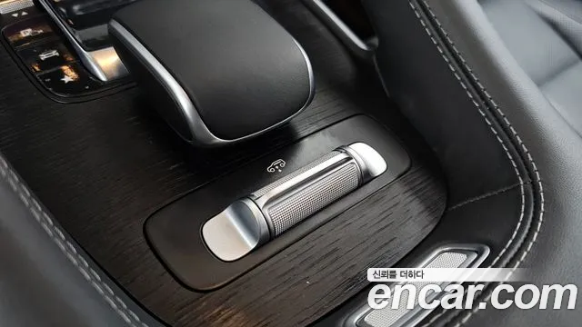 Mercedes-Benz GLS-Class — Фото автомобиля 23