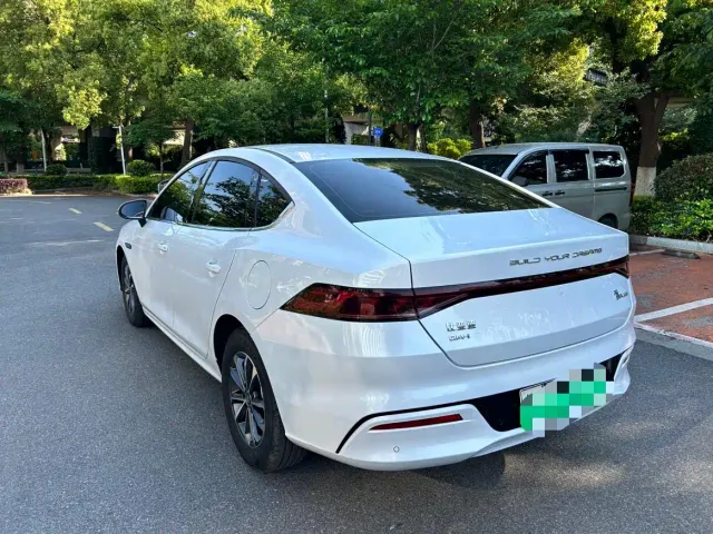 BYD Qin PLUS — Фото автомобиля 6