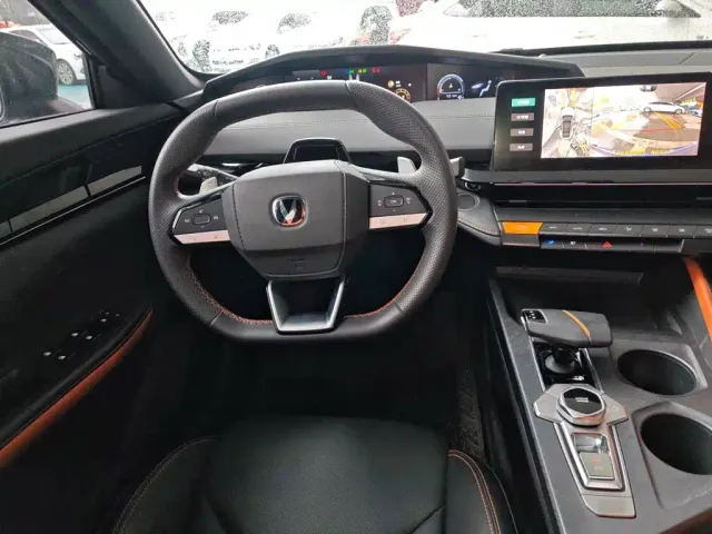 Changan UNI-V — Фото автомобиля 6