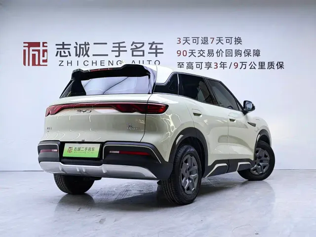 BYD Yuan UP — Фото автомобиля 2