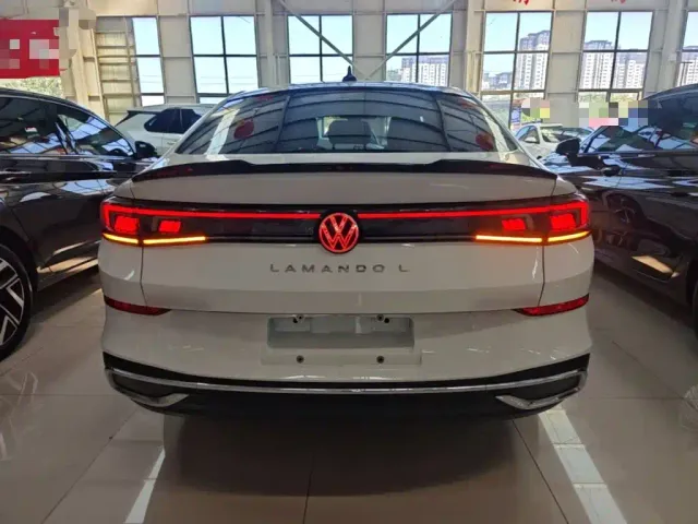 Volkswagen Lamando — Фото автомобиля 5