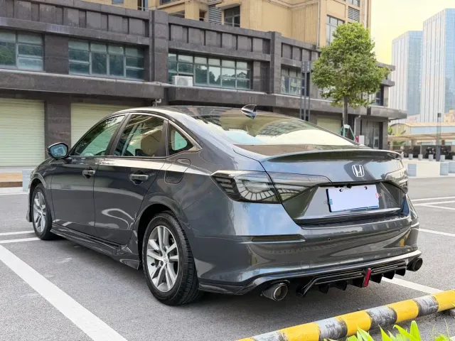 Honda Civic — Фото автомобиля 9