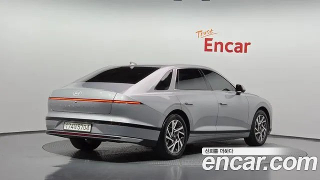 Hyundai Grandeur GN7 — Фото автомобиля 2