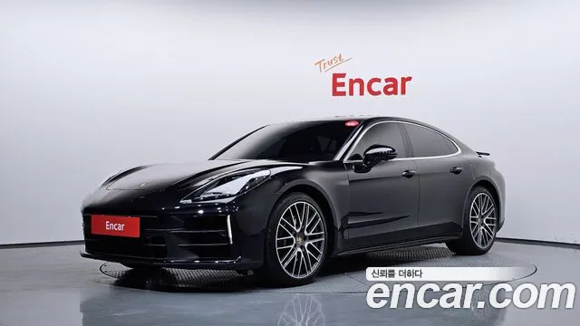 Фотография автомобиля — Porsche Panamera 976