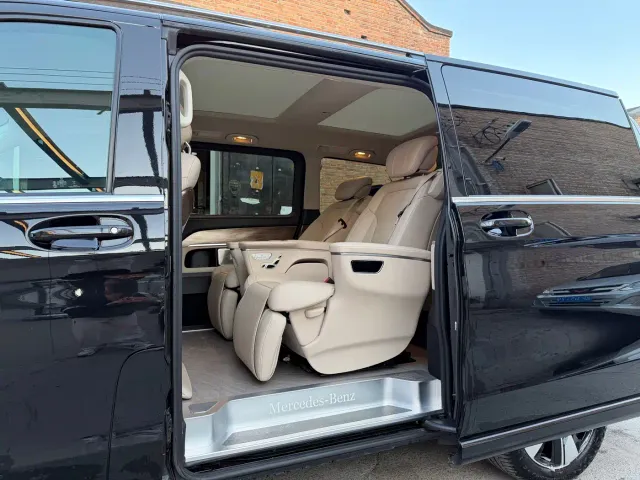 Mercedes-Benz V-Class — Фото автомобиля 6