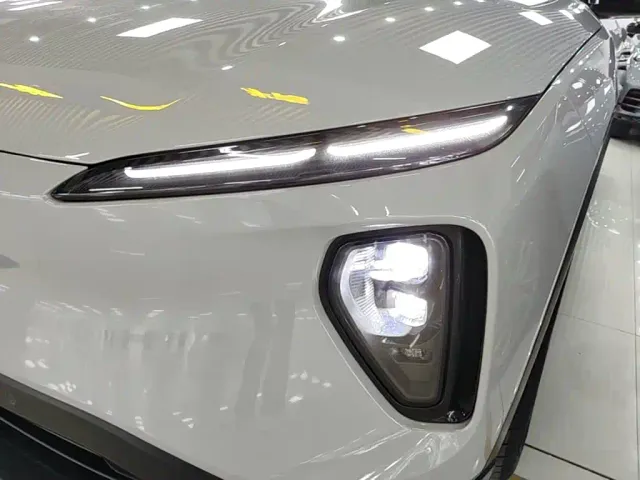 Nio ES6 — Фото автомобиля 23