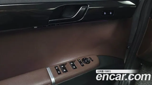 Hyundai Grandeur GN7 — Фото автомобиля 24