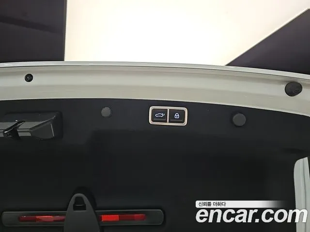 Hyundai Grandeur GN7 — Фото автомобиля 20