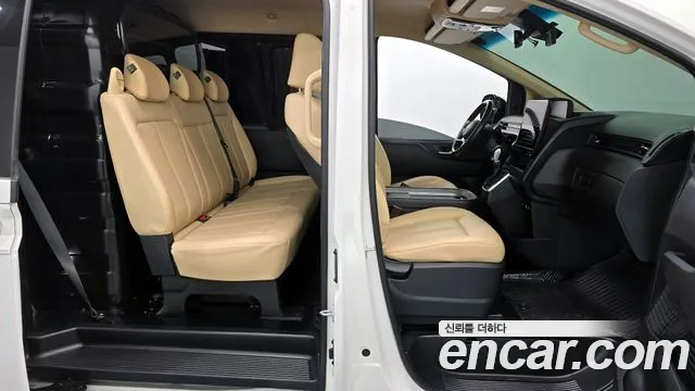 Hyundai Staria — Фото автомобиля 10