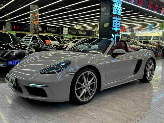 Фотография автомобиля — Porsche 718