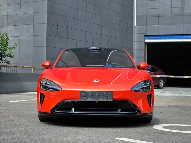 Xiaomi SU7 — Фото автомобиля 2