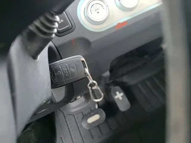 Wuling Hongguang Mini EV — Фото автомобиля 8