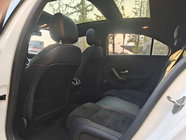 Mercedes-Benz A-Class — Фото автомобиля 6