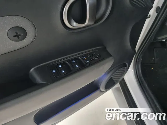 Hyundai Casper Casper Electric Inspiration — Фото автомобиля 10