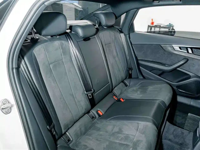 Audi A4L — Фото автомобиля 23