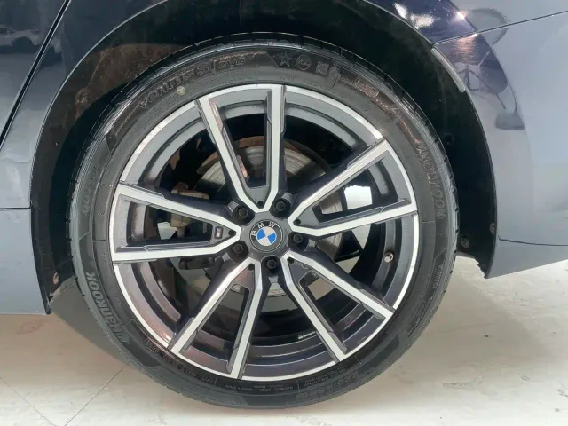 BMW 3 Series — Фото автомобиля 11
