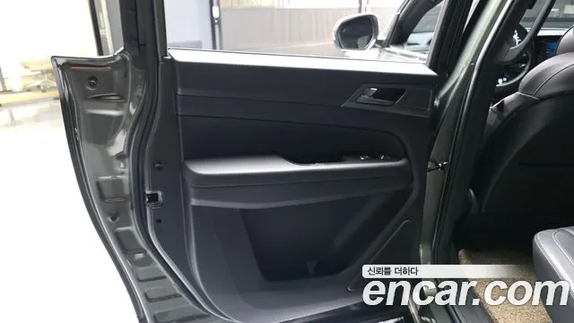 KG_Mobility_Ssangyong Rexton Новый Rexton Sport Khan Дизель 2.2 4WD — Фото автомобиля 25
