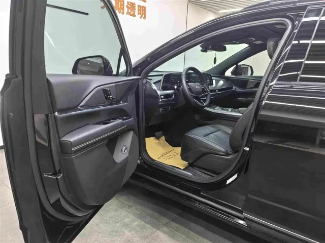 Cadillac XT5 — Фото автомобиля 6