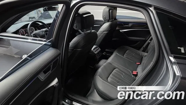 Audi A6 C8 — Фото автомобиля 25