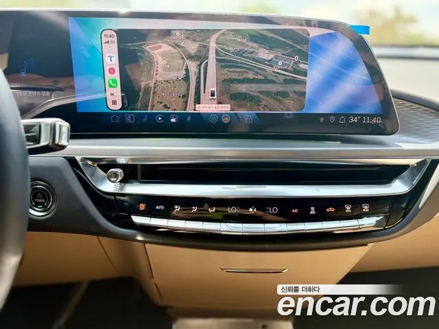 Cadillac Lyriq Lyriq Sport — Фото автомобиля 17