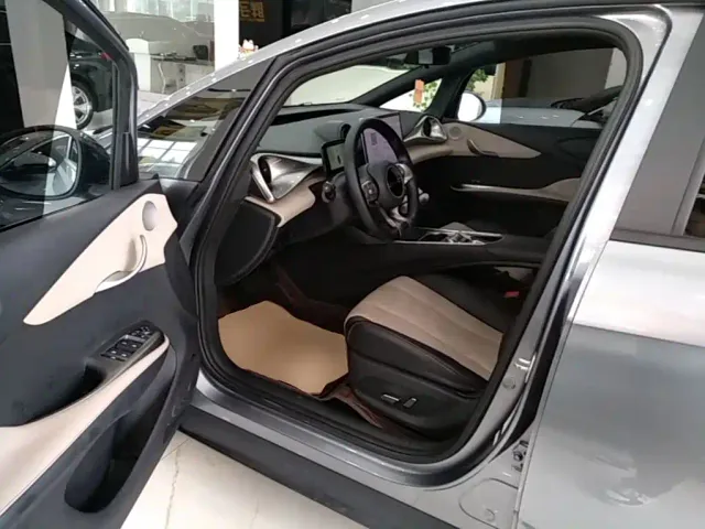 BYD Dolphin — Фото автомобиля 14
