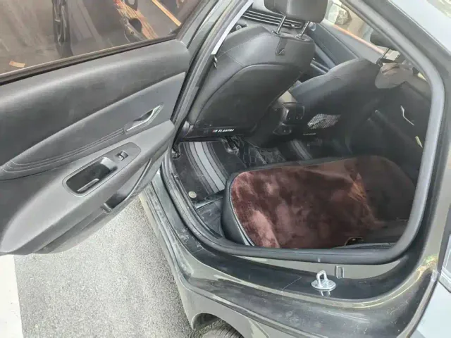 Hyundai Elantra — Фото автомобиля 3