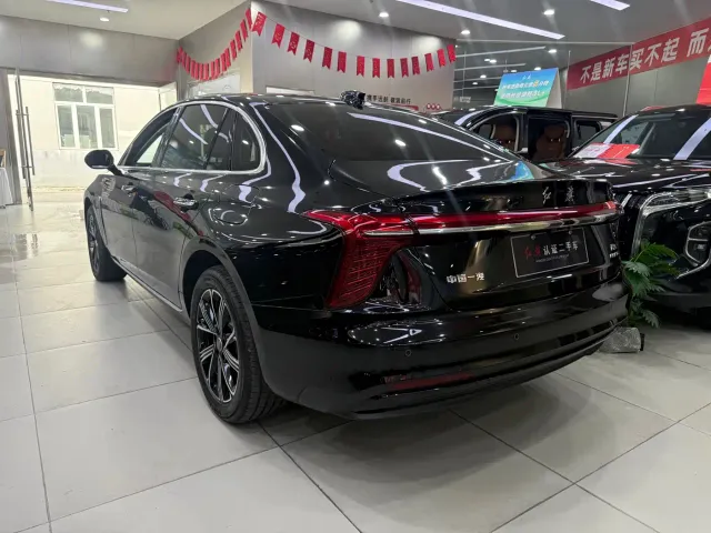 Hongqi H5 PHEV — Фото автомобиля 6
