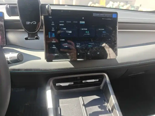 BYD Qin PLUS — Фото автомобиля 14