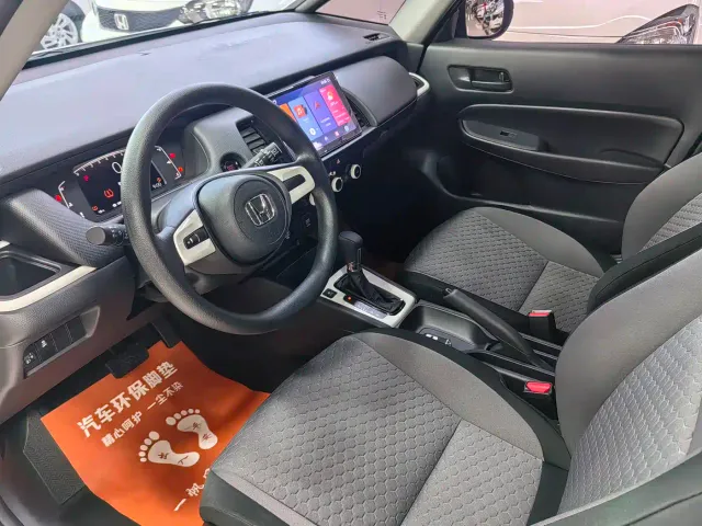Honda Fit — Фото автомобиля 3