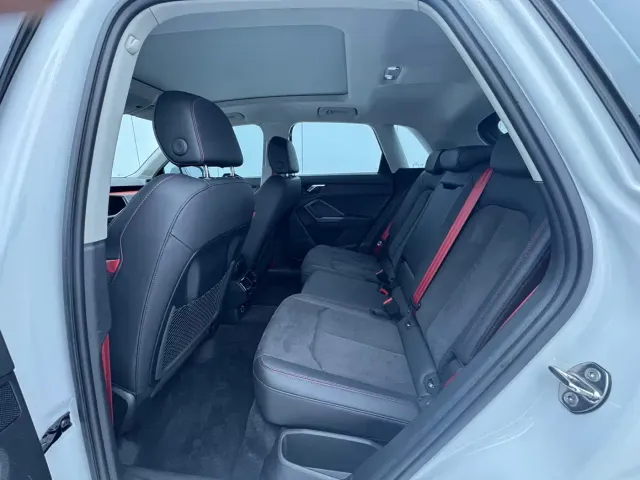 Audi Q3 — Фото автомобиля 12