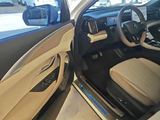 BYD Song Pro — Фото автомобиля 15
