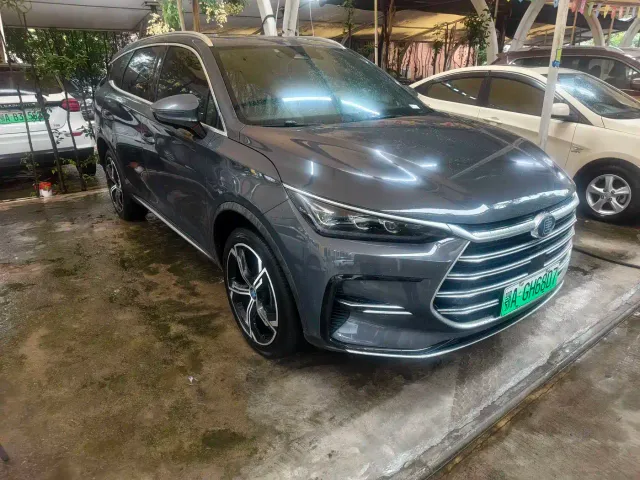 BYD Tang — Фото автомобиля 3