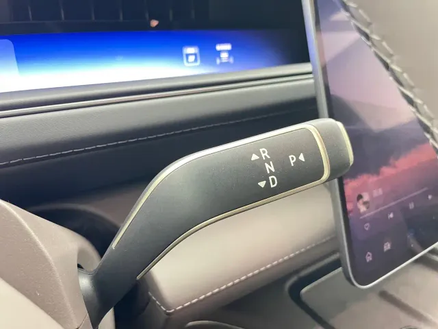 Nio ES8 — Фото автомобиля 14