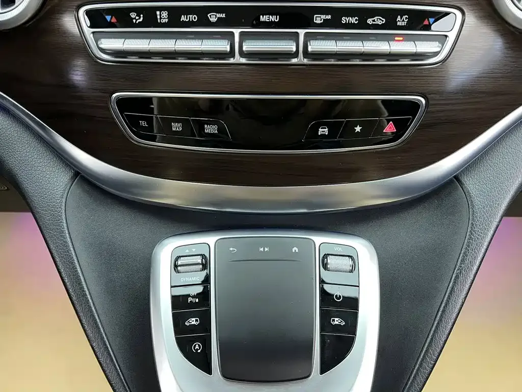 Mercedes-Benz Mercedes-Benz V-Class 2021 V 260 Pilot Edition — Фото автомобиля 27