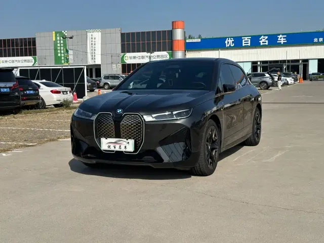 Фотография автомобиля — BMW iX M60