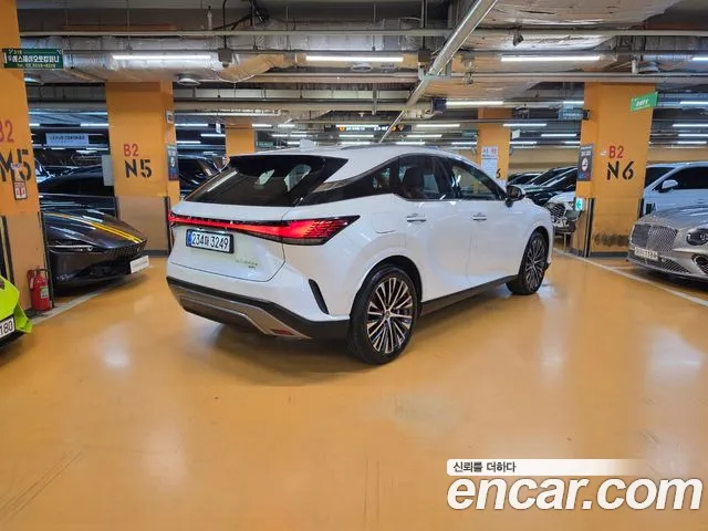 Lexus RX RX450h+ 5th Gen — Фото автомобиля 2