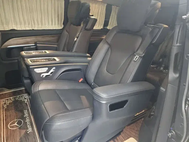 Mercedes-Benz V-Class — Фото автомобиля 16