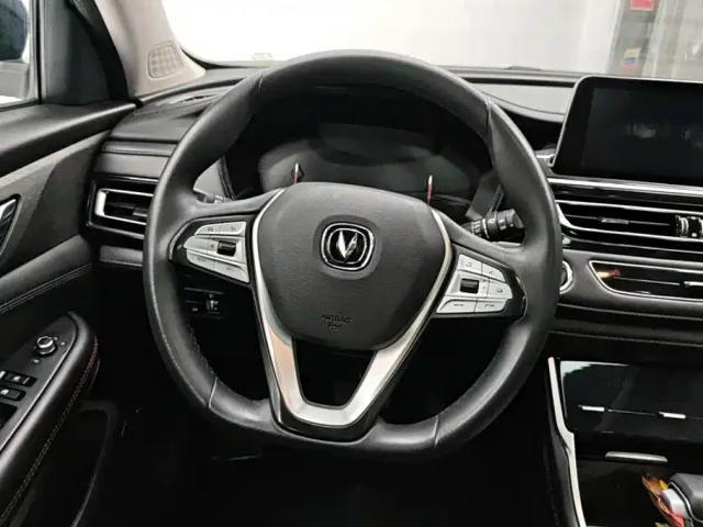 Changan CS75 — Фото автомобиля 15