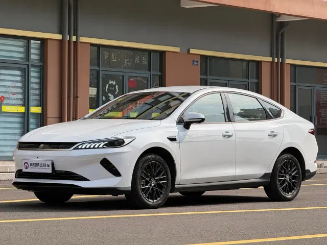 Фотография автомобиля — BYD Qin PLUS