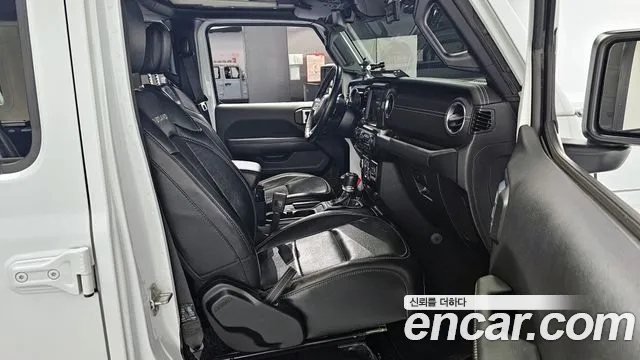 Jeep Wrangler Wrangler (JL) — Фото автомобиля 10